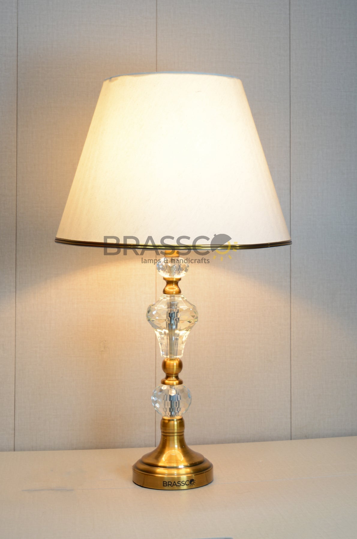 Crystal 02 Table Lamp – Modern Clear Crystal Decorative Lighting (FC 08)