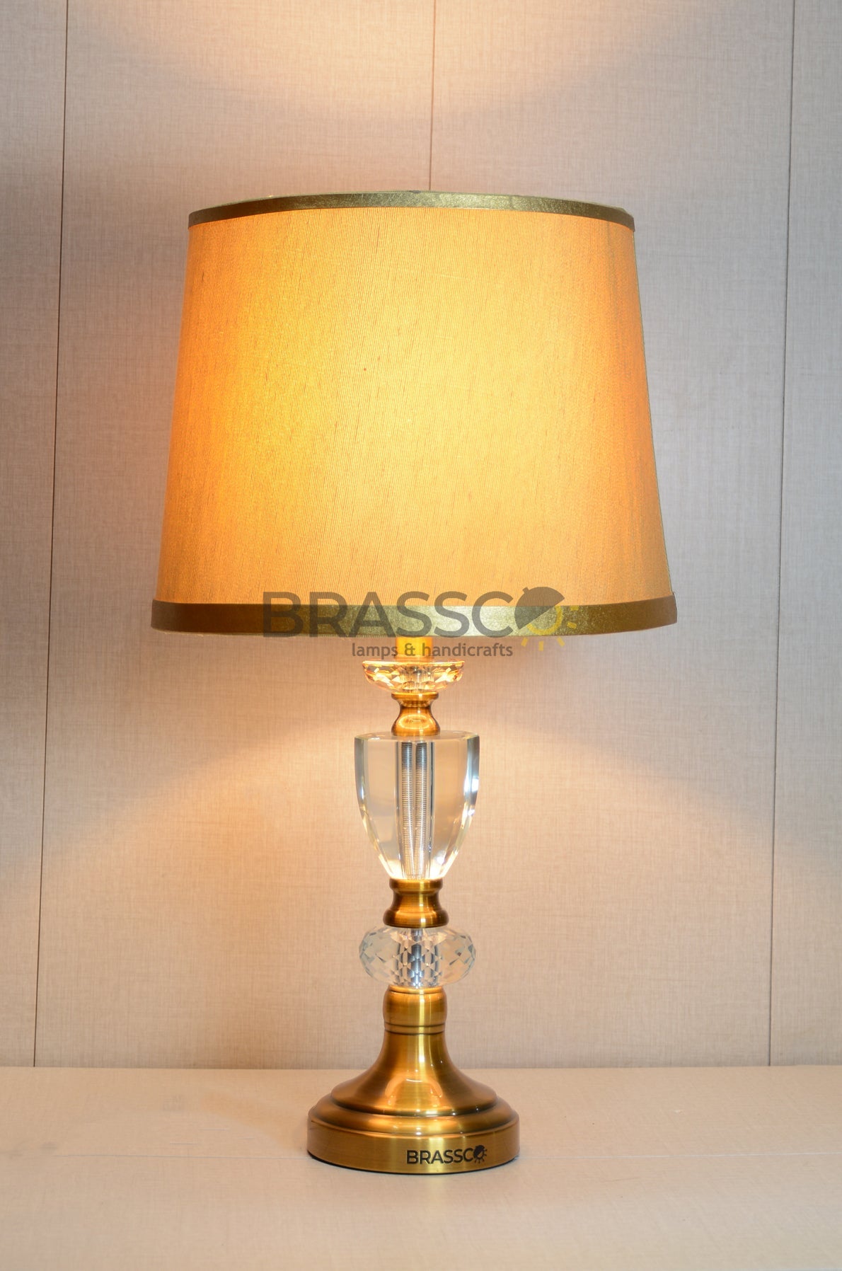 Crystal 03 Table Lamp – Modern Clear Crystal Decorative Lighting (FC 08)