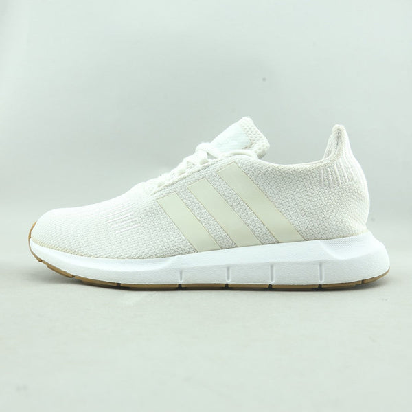 ADIDAS SWIFT RUN