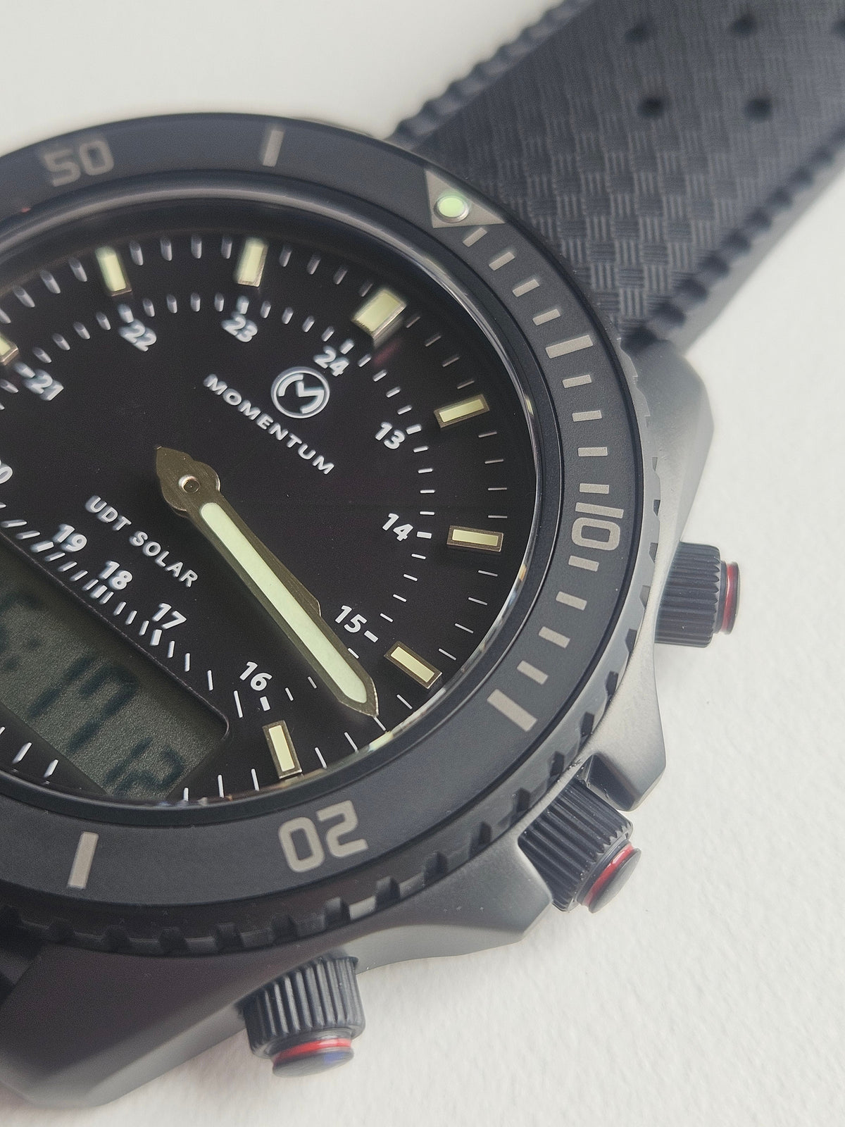 UDT Black-Ion Baton Dial [42mm]