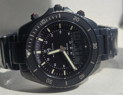 UDT Black-Ion Baton Dial [42mm]