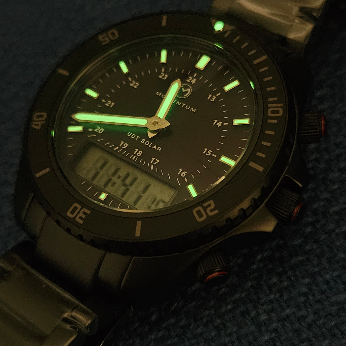 UDT Black-Ion Baton Dial [42mm]