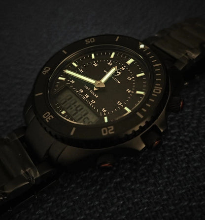 UDT Black-Ion Baton Dial [42mm]