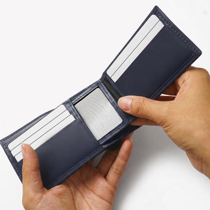 The Detachable V2 Wallet