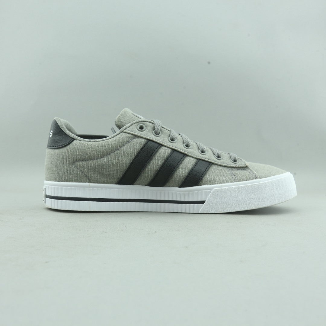 ADIDAS  DAILY 3.0