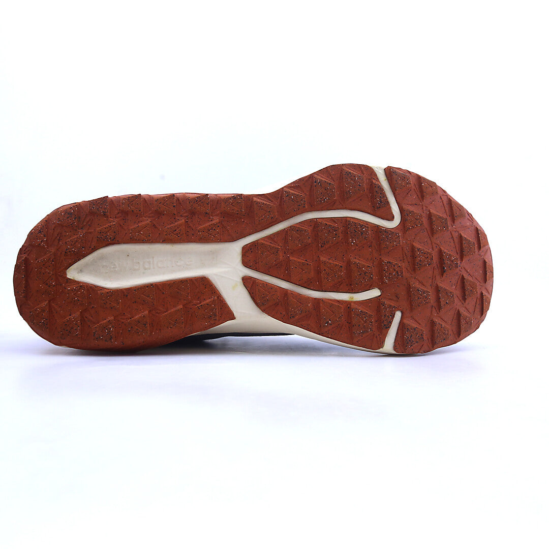 NEW BALANCE DYNASOFT NITREL V6