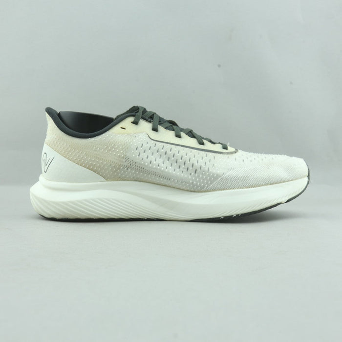 NEW BALANCE  FUELCELL REBEL V3