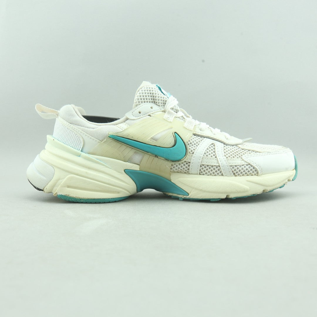 NIKE V2K RUN