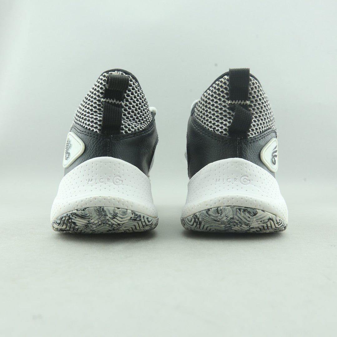 UNDER ARMOUR CURRY 3Z 24