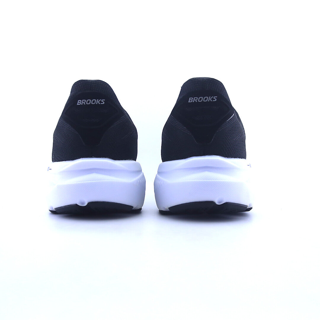 BROOKS GHOST 17