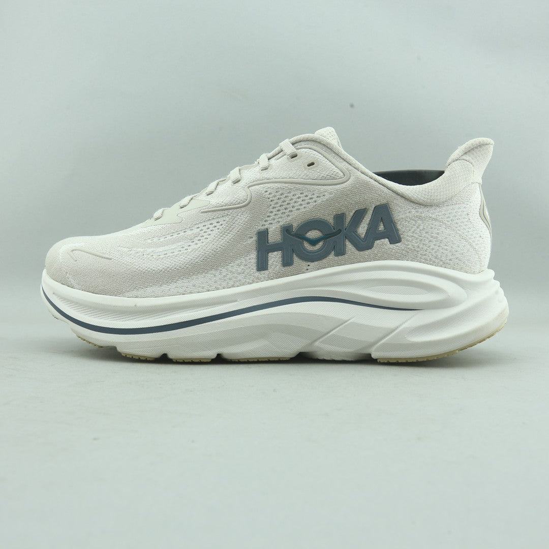 HOKA ONE ONE CLIFTON 10
