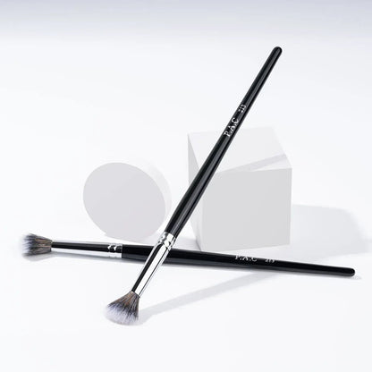 Eyeshadow Blending Brush 213