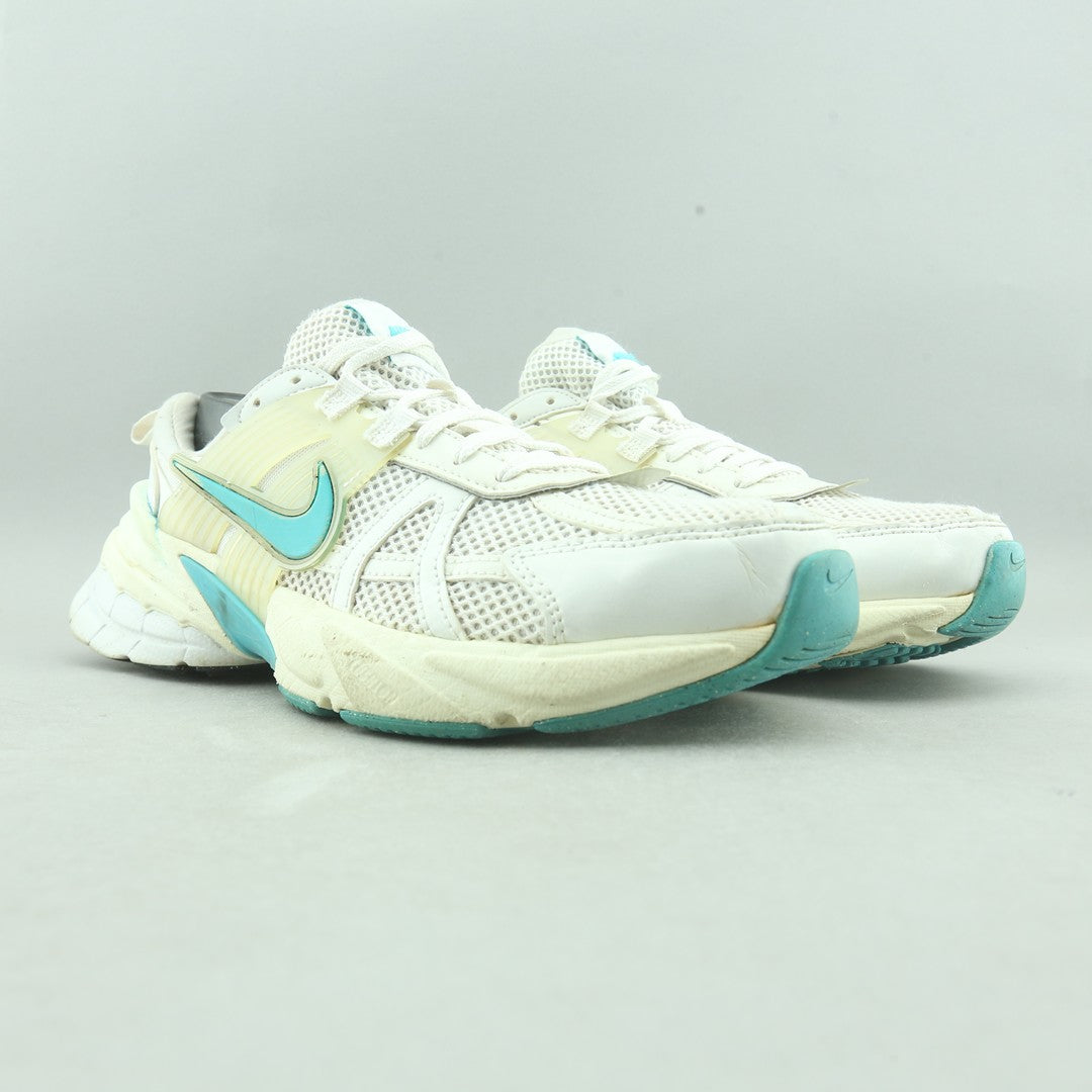 NIKE V2K RUN