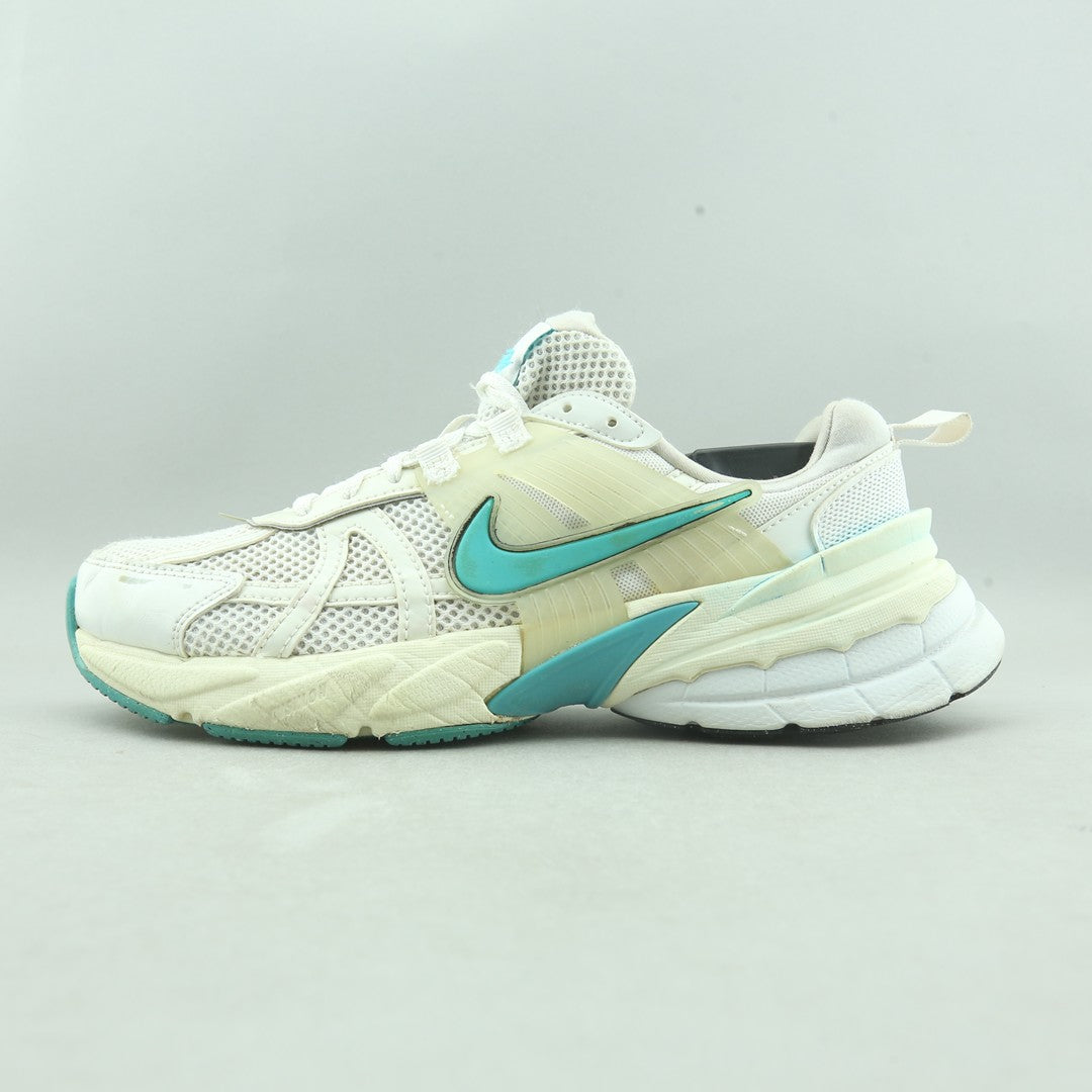 NIKE V2K RUN