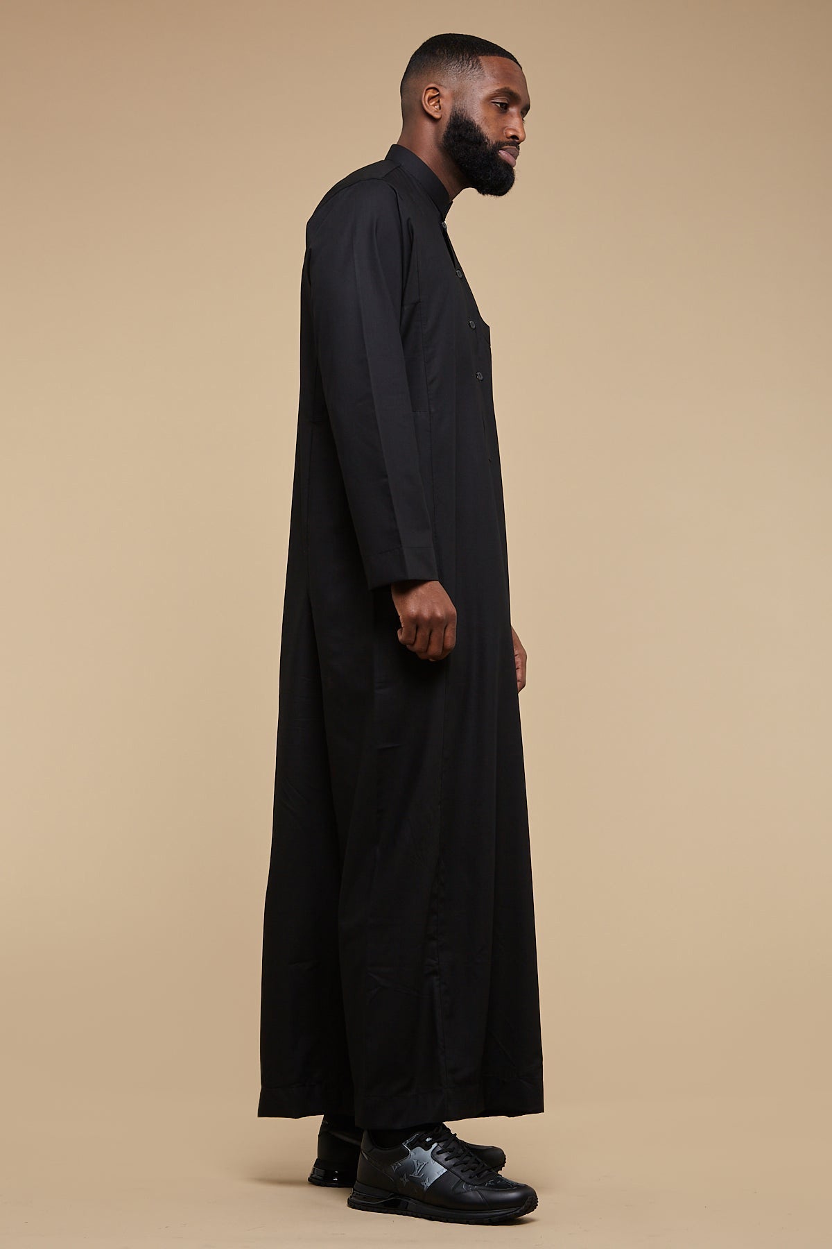 Classic Collar Black Thobe