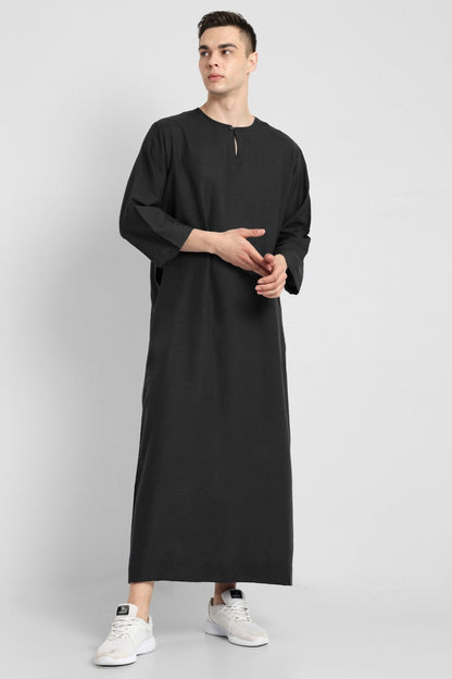 Palette of Elegance Black Thobe