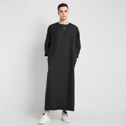 Palette of Elegance Black Thobe