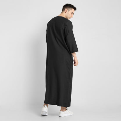 Palette of Elegance Black Thobe