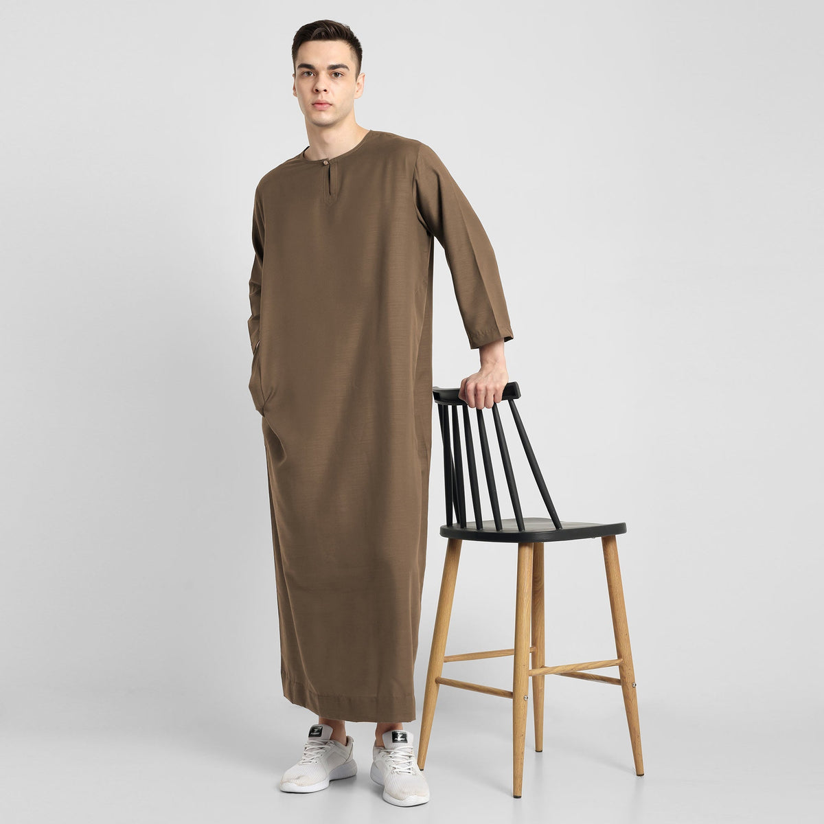 Palette of Elegance Brown Thobe