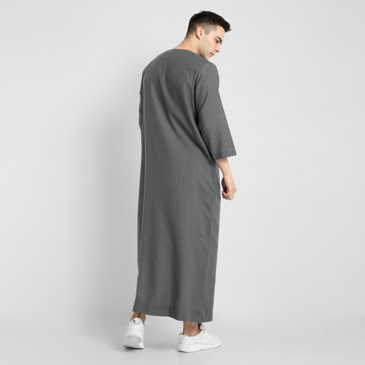 Palette of Elegance Grey Thobe