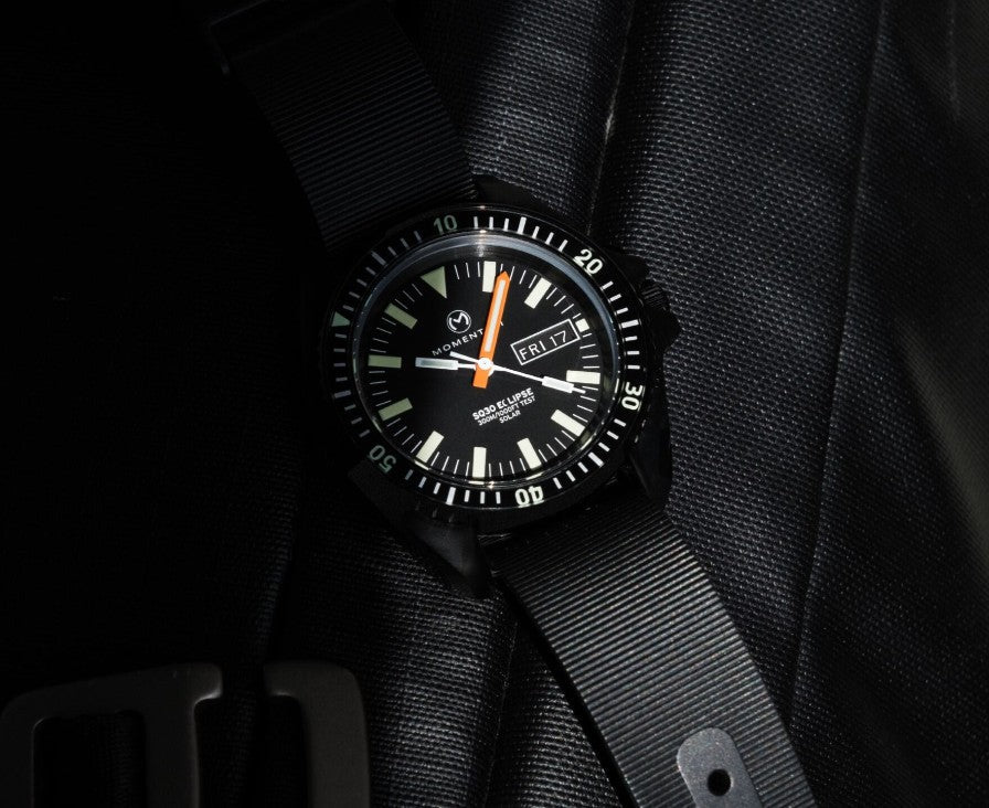 Sea Quartz 30 Eclipse - Solar Black-Ion [42mm]