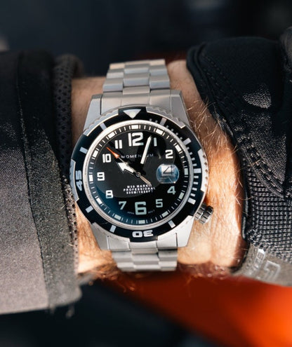 M50 Black Dial [44mm]