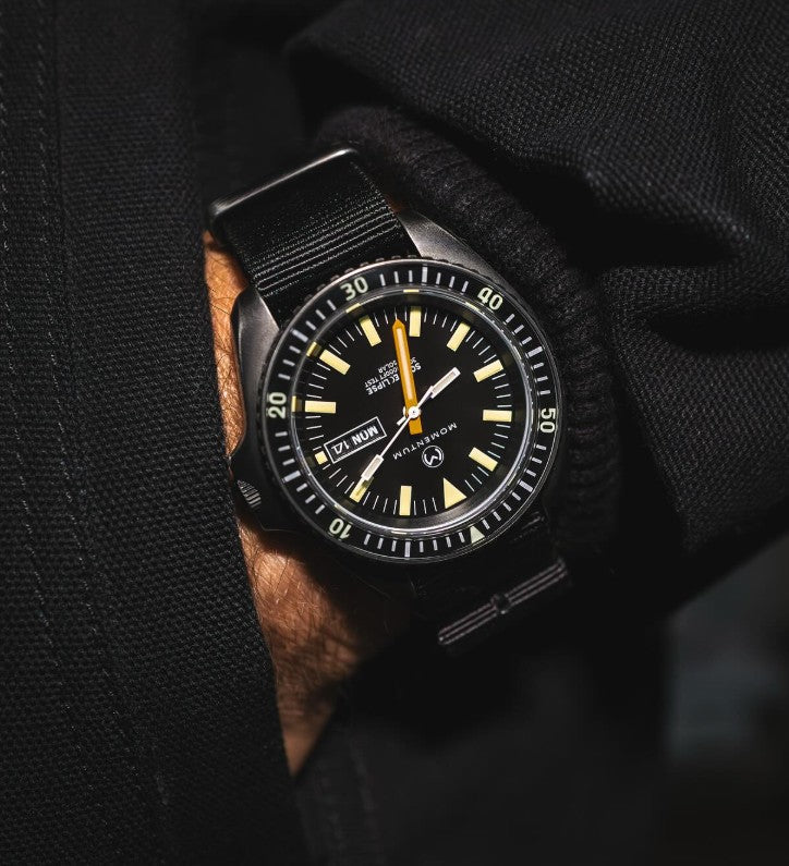 Sea Quartz 30 Eclipse - Solar Black-Ion [42mm]