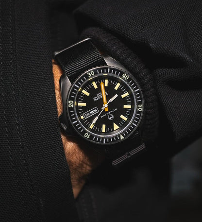 Sea Quartz 30 Eclipse - Solar Black-Ion [42mm]