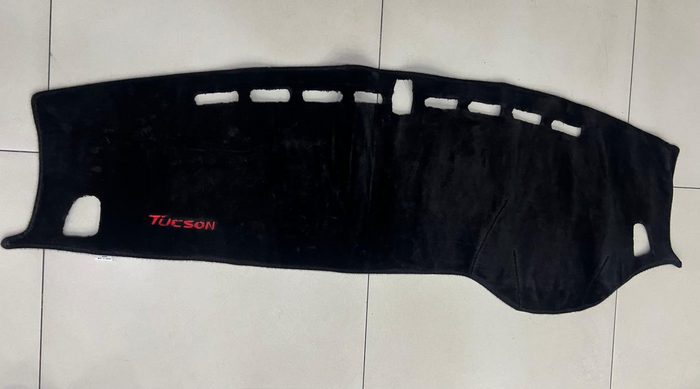 Hyundai Tucson Velvet Dashboard Mat