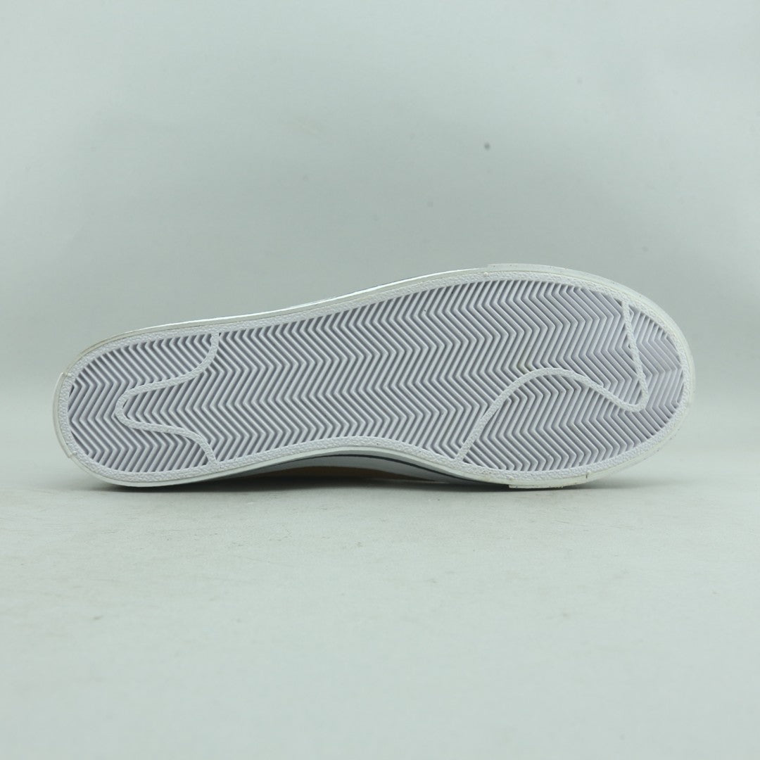 NIKE COURT LEGACY NEXT NATURE