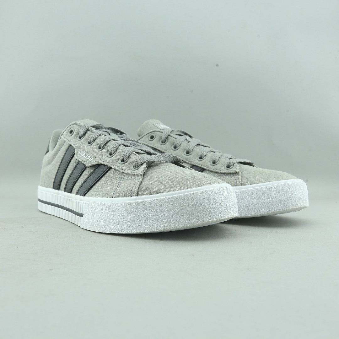 ADIDAS  DAILY 3.0