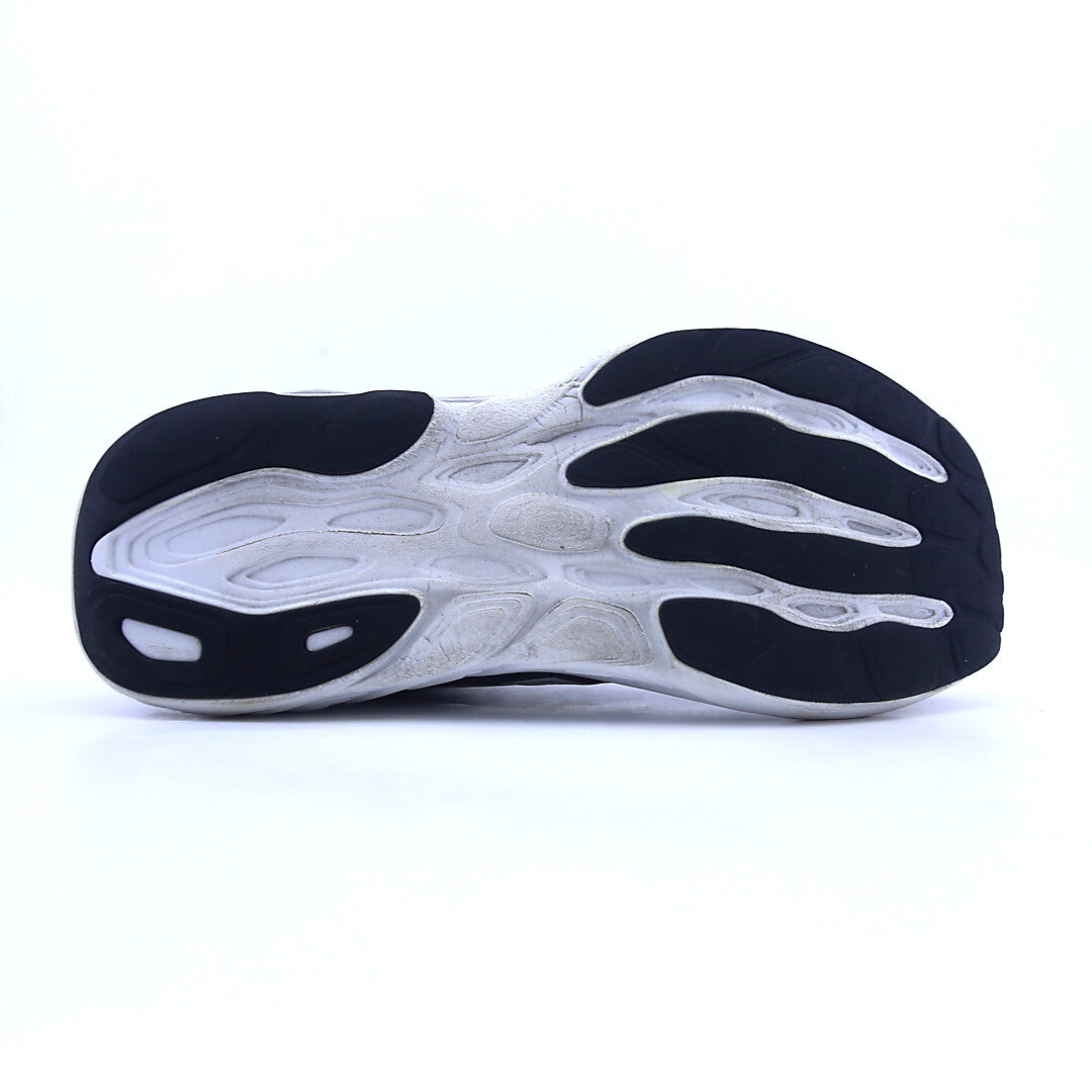 NEW BALANCE FRESH FOAM X 880 V15
